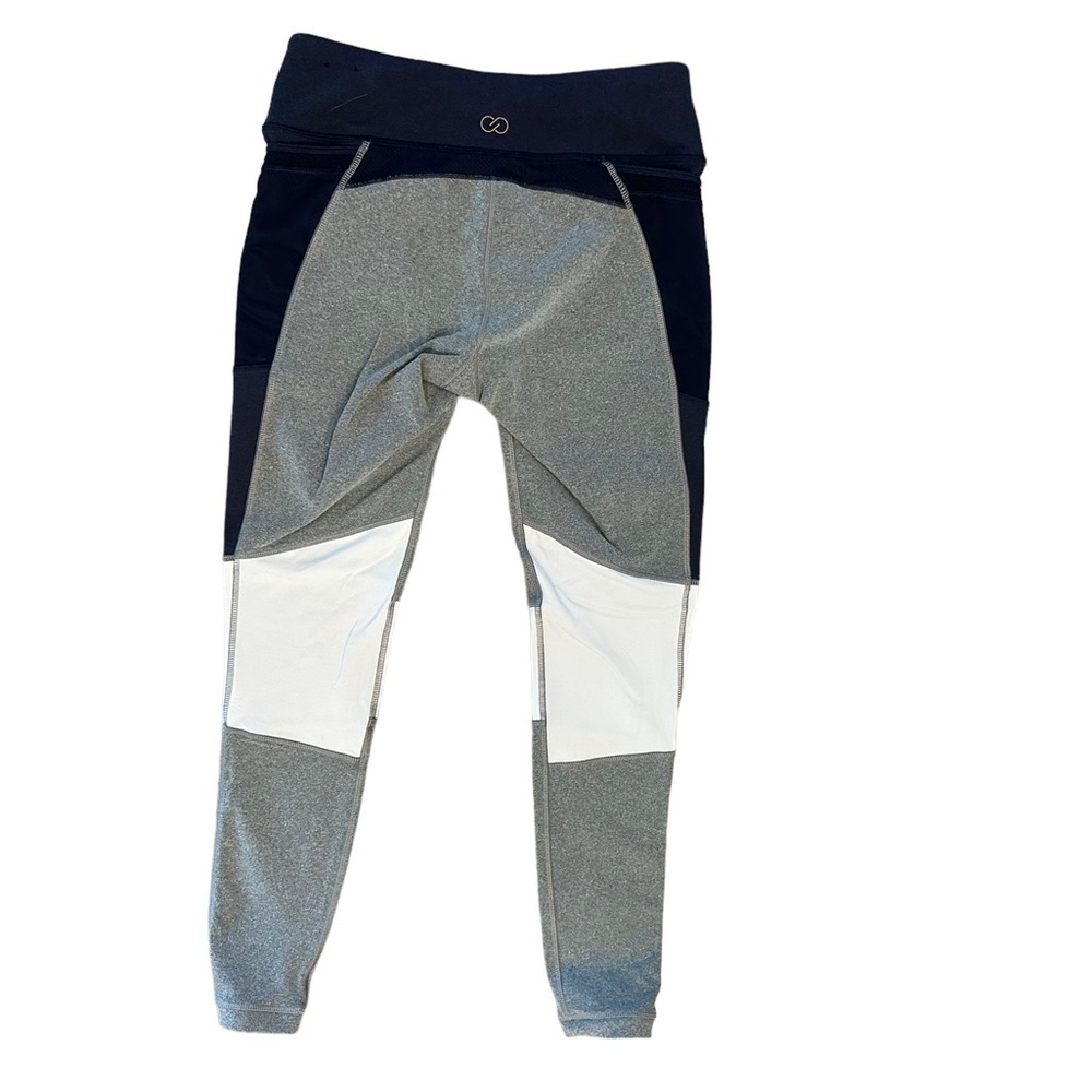 Women’s Cabi Color Block 27” Leggings Medium - Picture 3 of 6
